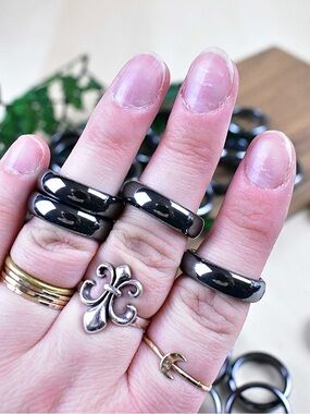 Genuine Hematite Rings 4 Set - Negative Energy Ring Multiple Sizes NWOT-